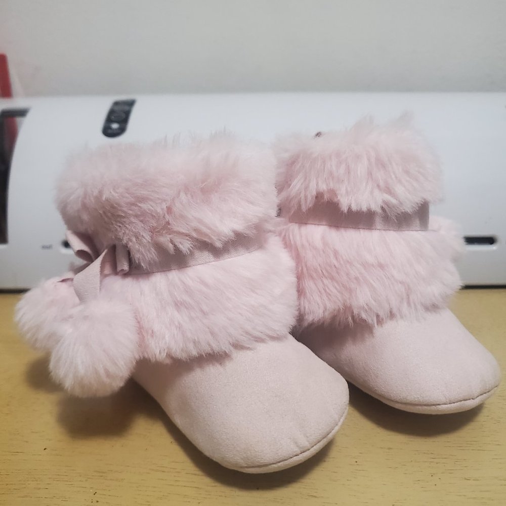 Beautiful Booties 😍 - Picture 3 of 3